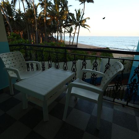 Lamel Cove Beach Resort Pondicherry Exterior photo